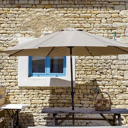 Des Amoureux Casa vacanze Longre